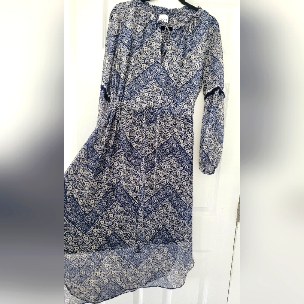 Misa Los Angeles midi spring  dress. Size medium